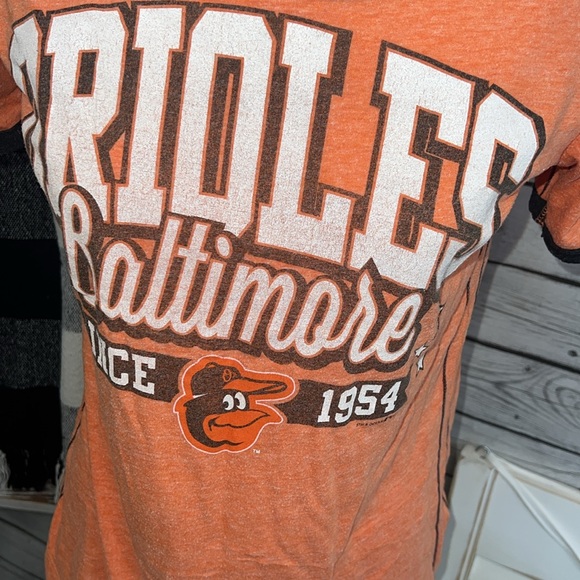 5th &  Ocean Baltimore Orioles lightweight tee shirt - Picture 5 of 6